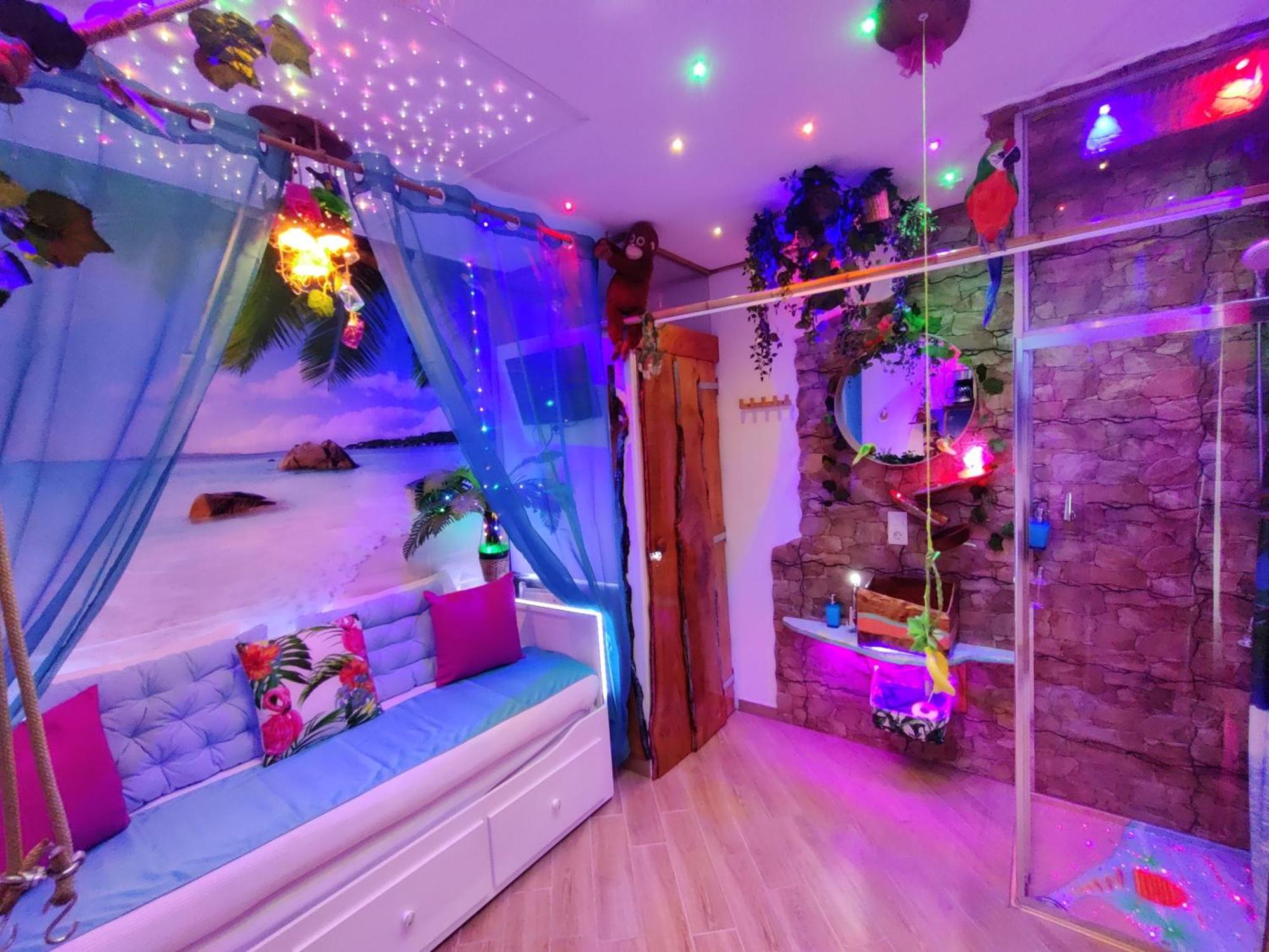 Wonder Room Paraiso Magico Habitacion Nerja Buitenkant foto